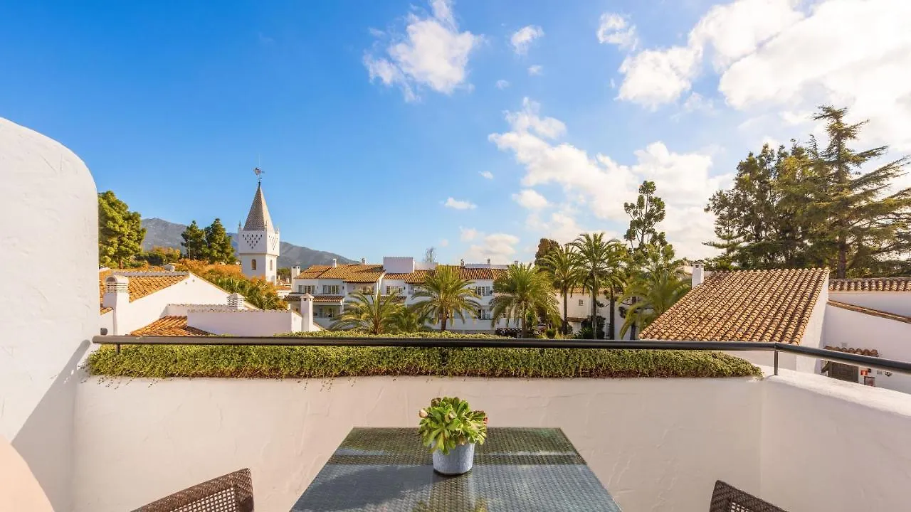 Puente Romano Beach Resort ماربيا فندق