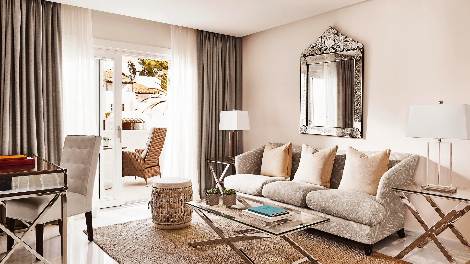 Puente Romano Beach Resort ماربيا فندق