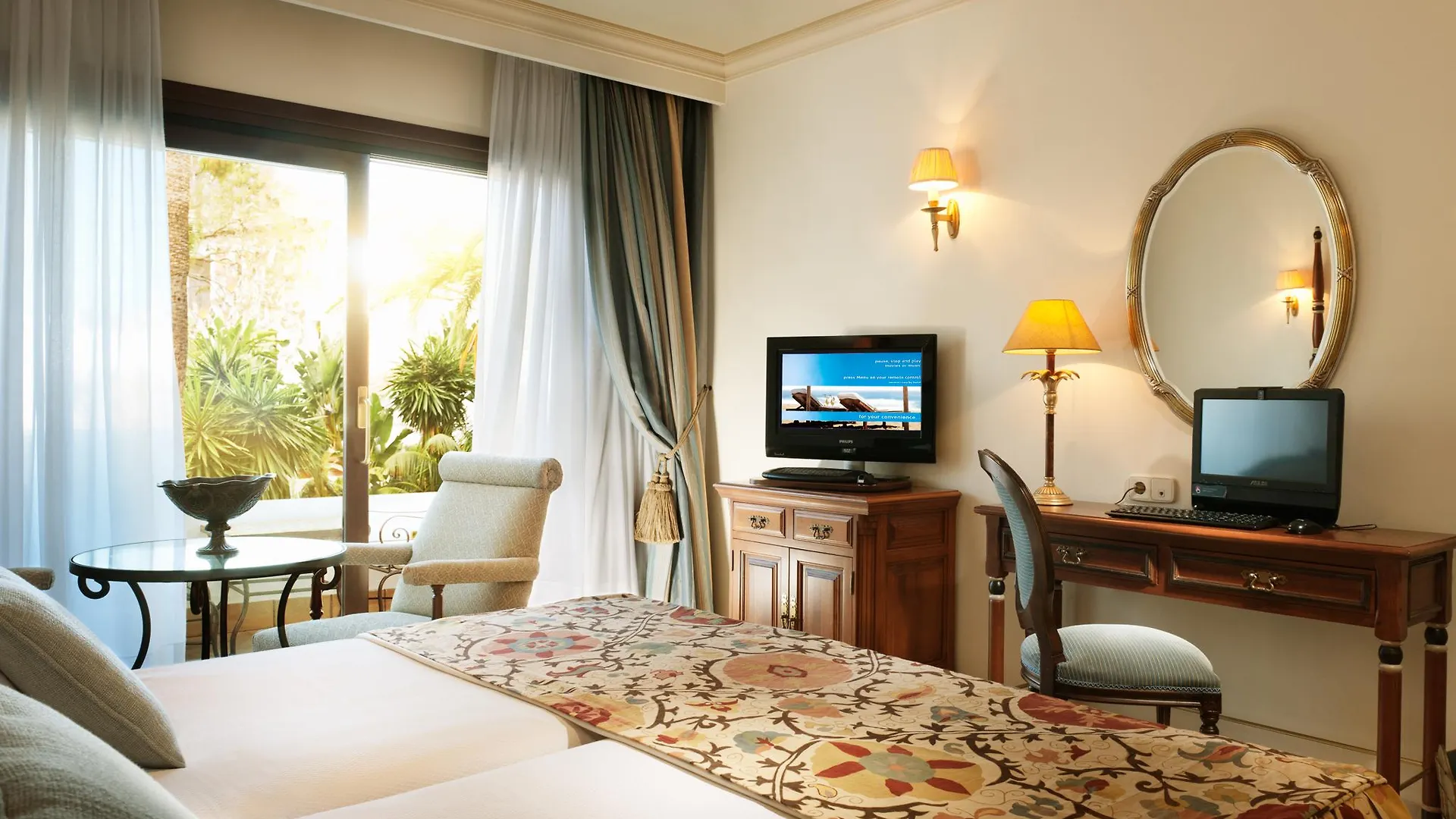 ***** فندق Puente Romano Beach Resort ماربيا إسبانيا