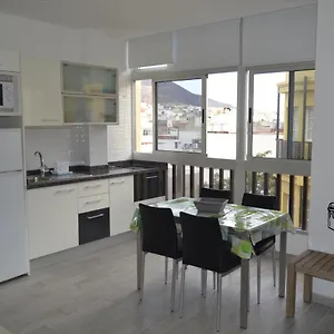 https://apartamento-las-canteras-las-palmas-de-gran-canaria.in-canary-islands.com